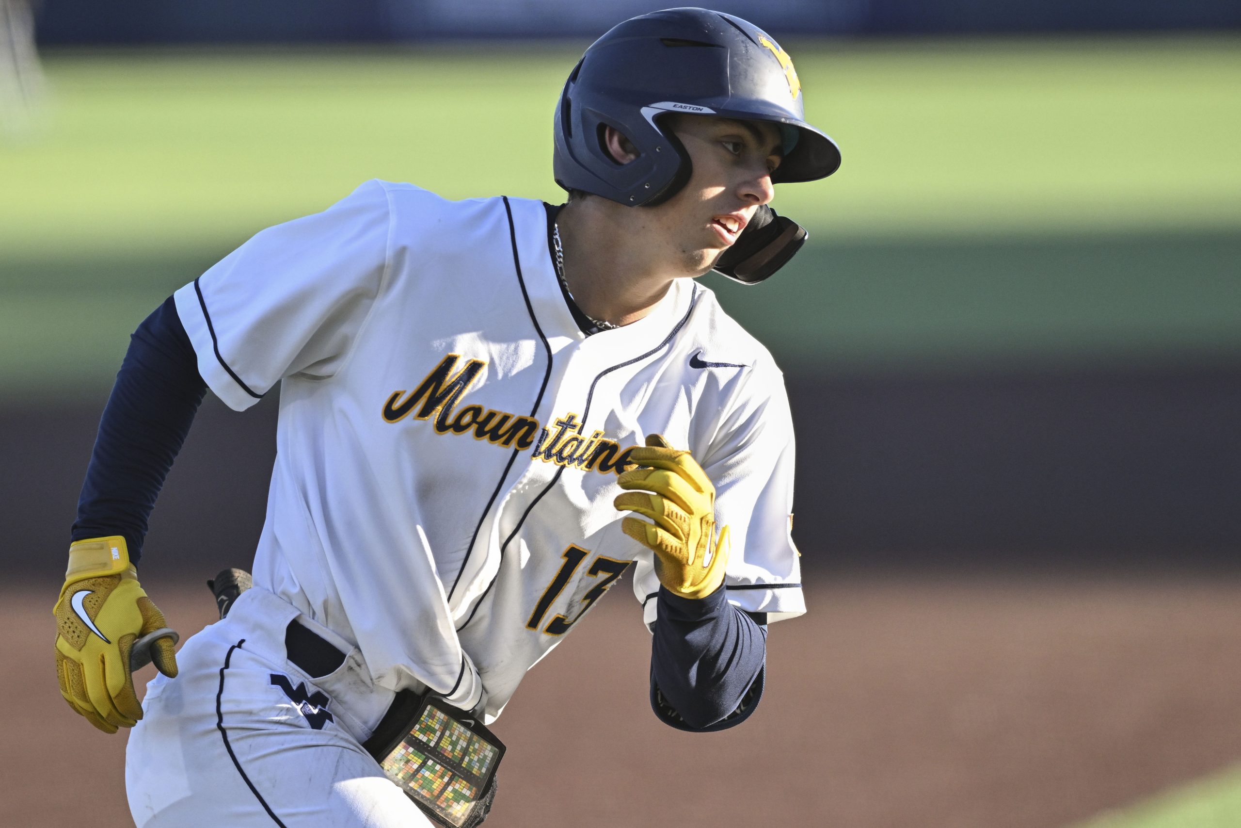 West Virginia throws one-hitter to complete three-game sweep of UNC Greensboro